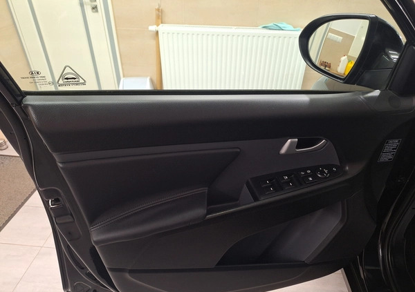 Kia Sportage cena 48900 przebieg: 178000, rok produkcji 2012 z Małomice małe 742